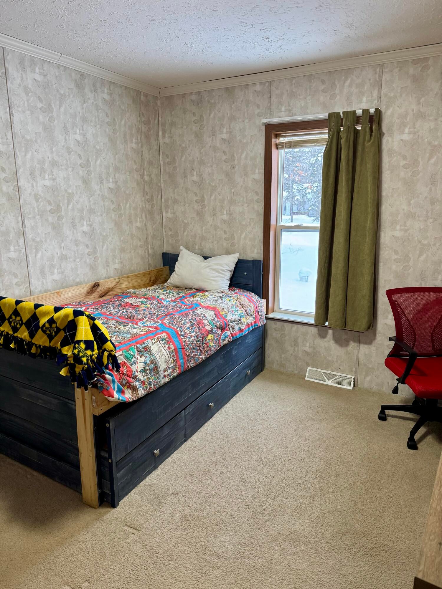 2253 Bennett Road Cheboygan, MI 49721 - Photo 13 of 20 Gallery Image 13