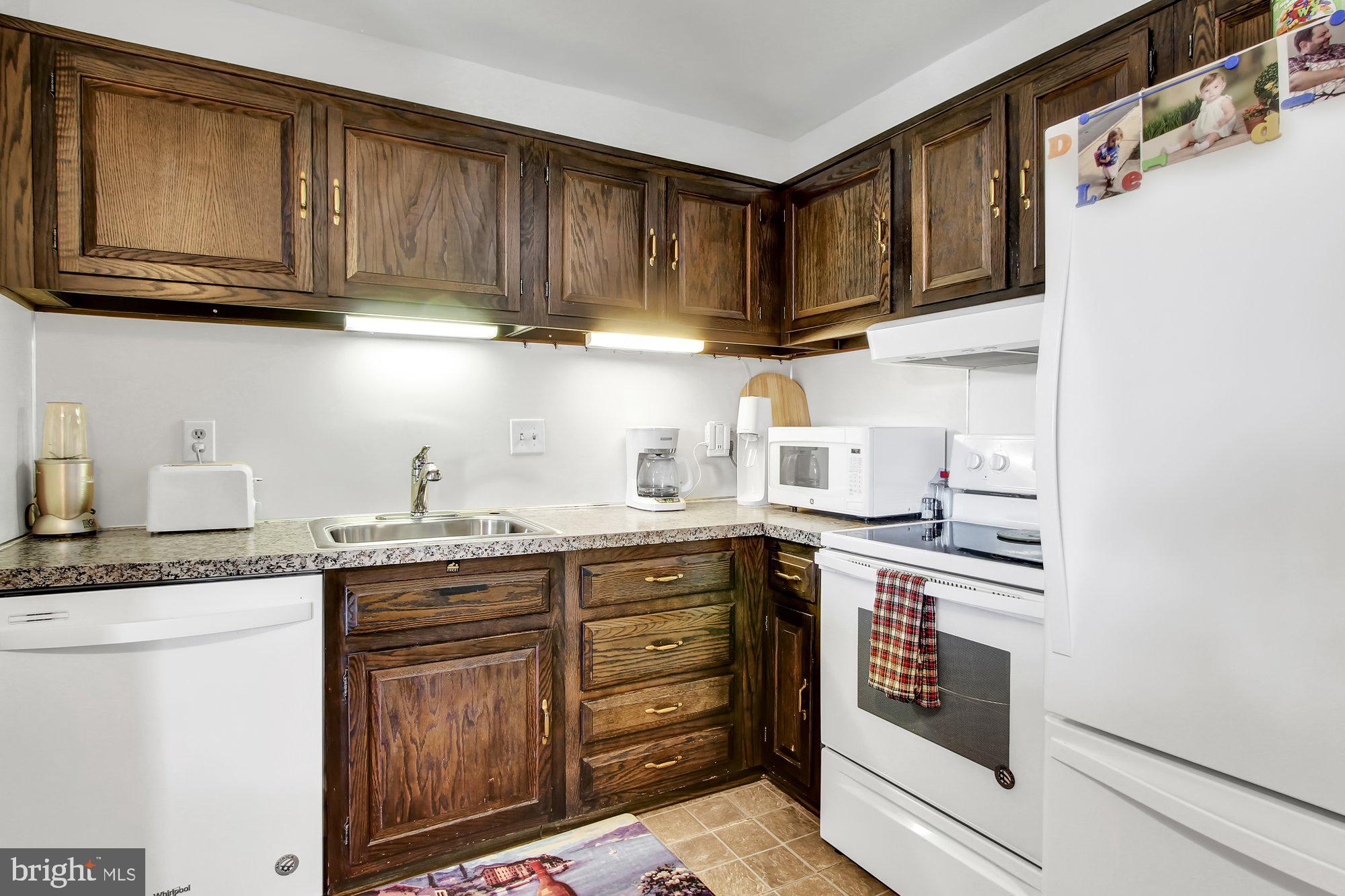 11 C Fairway Road Reading, PA 19607 - Photo 4 of 22 Gallery Image 4