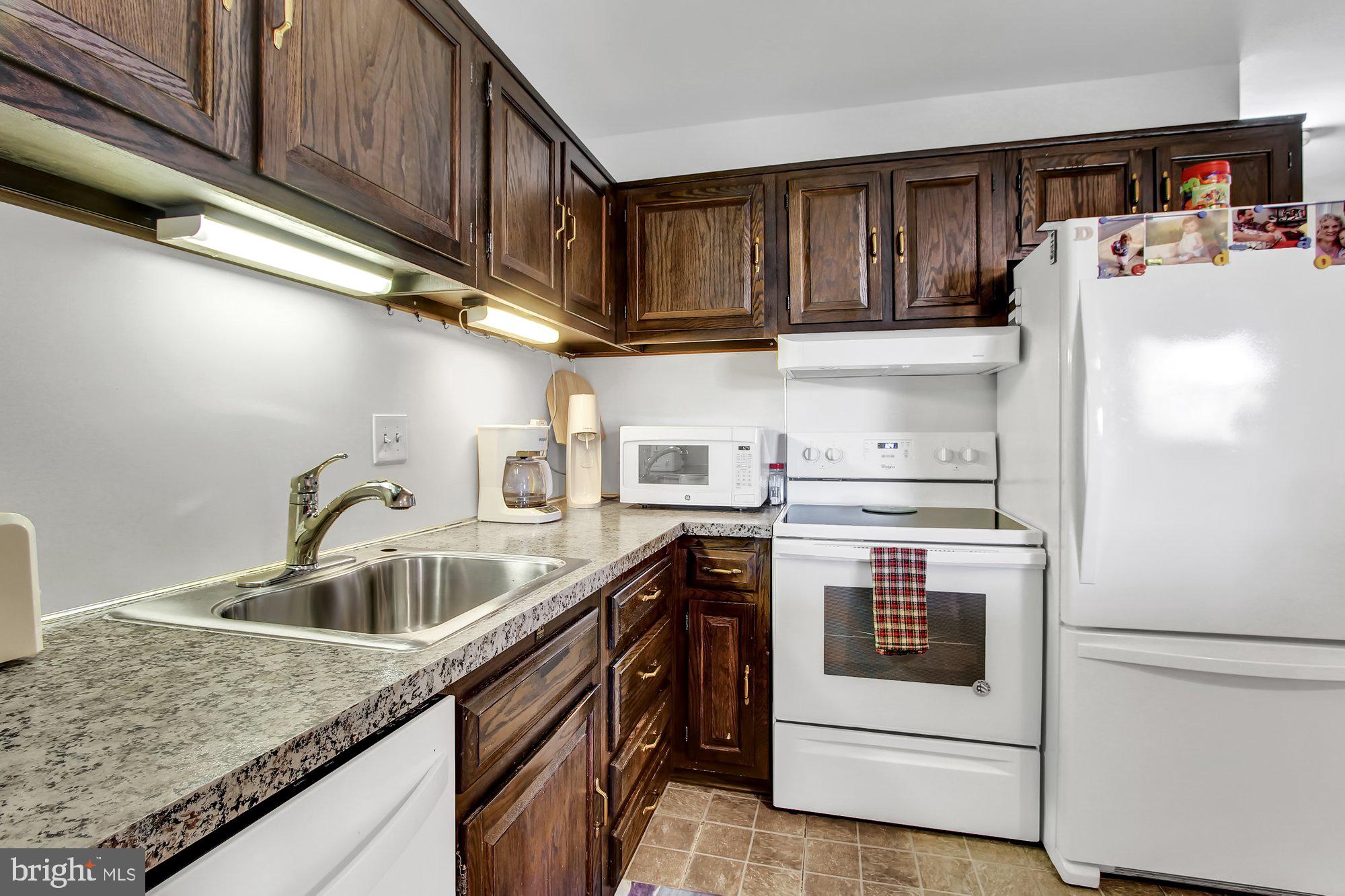 11 C Fairway Road Reading, PA 19607 - Photo 5 of 22 Gallery Image 5