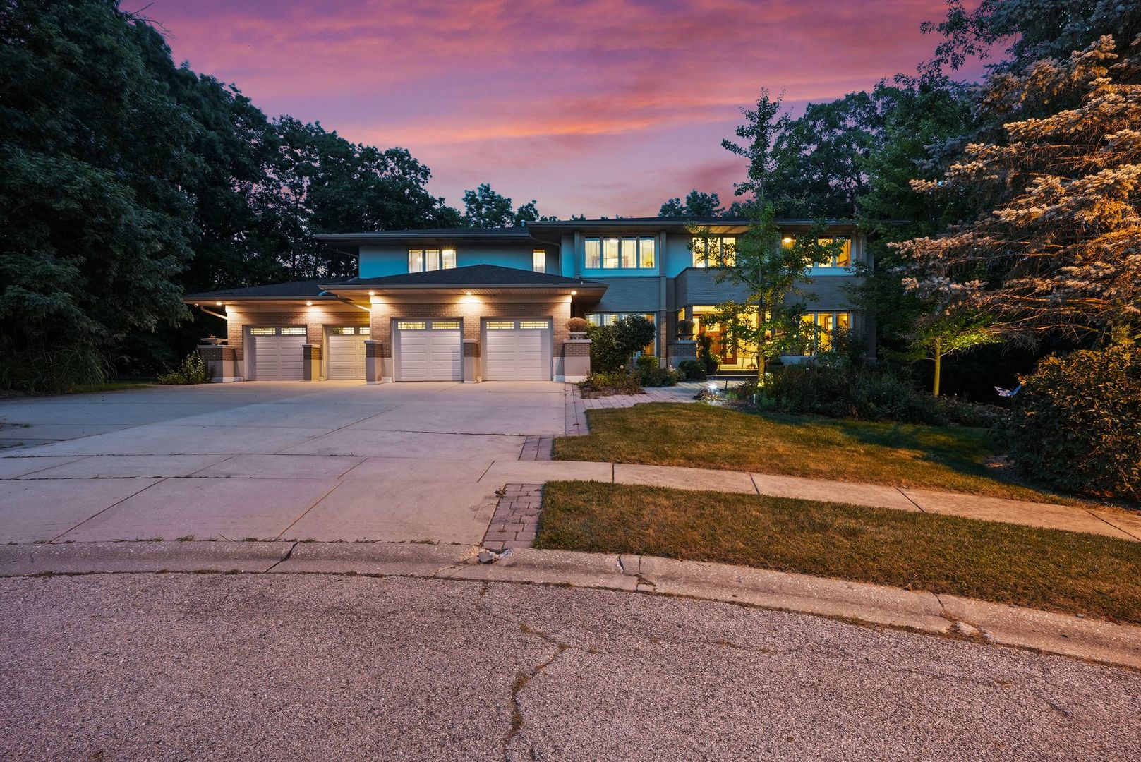 13001 Ravine Drive Lemont, IL 60439 - Photo 4 of 64 Gallery Image 4