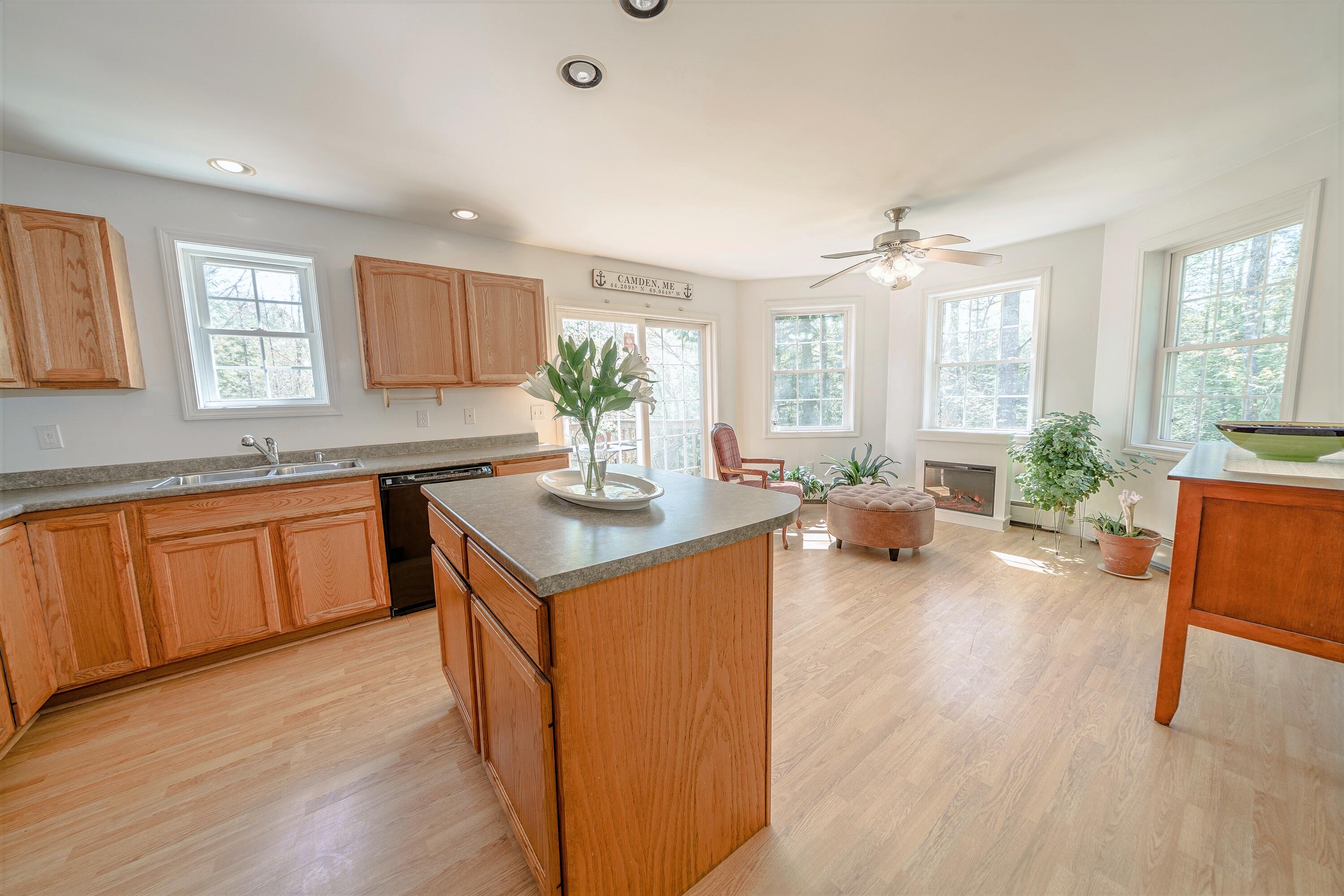 537 Slab City Road Lincolnville, ME 04849 - Photo 5 of 35 Kitchen