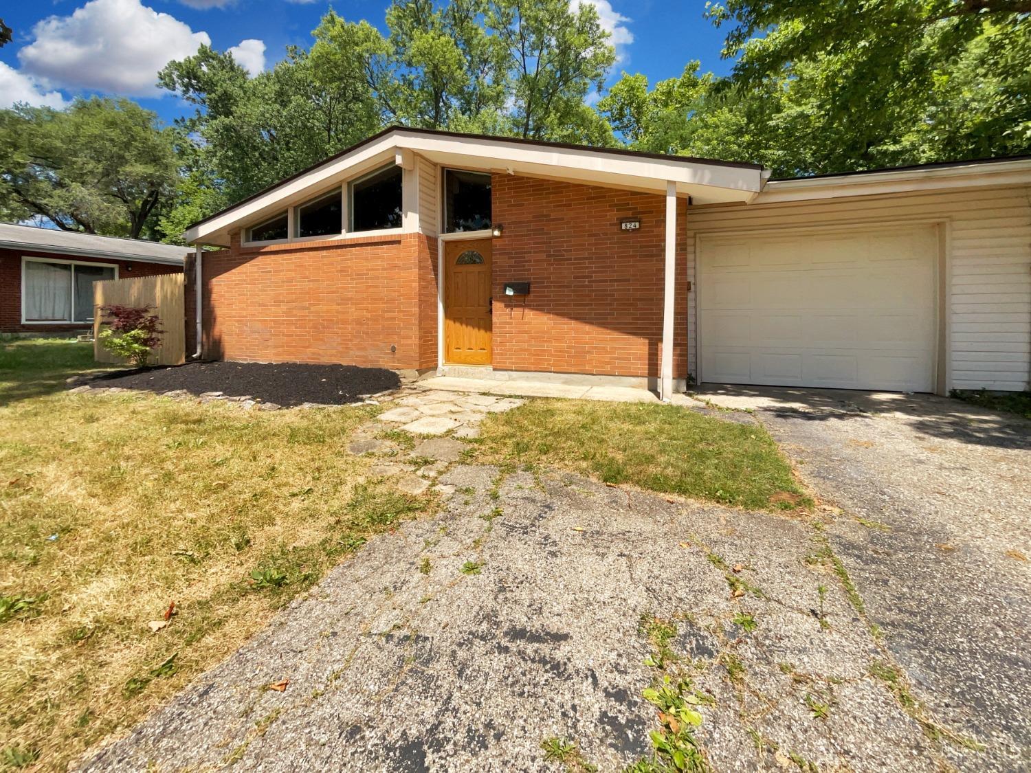 824 Cascade Road Forest Park, OH 45240 - Photo 6 of 20 Gallery Image 6