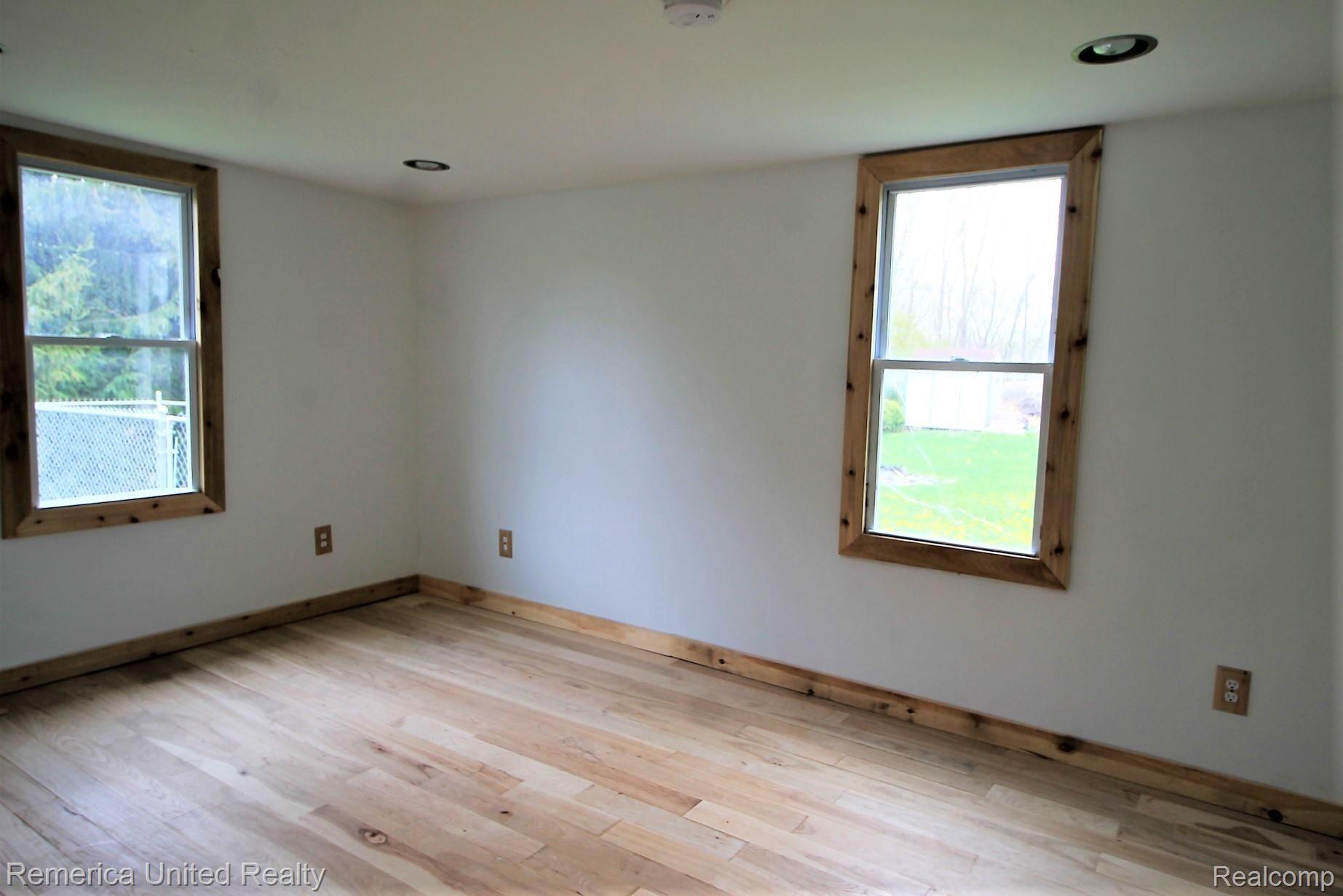 8230 Hyne Road Brighton, MI 48114 - Photo 12 of 27 IMG_2417.JPG