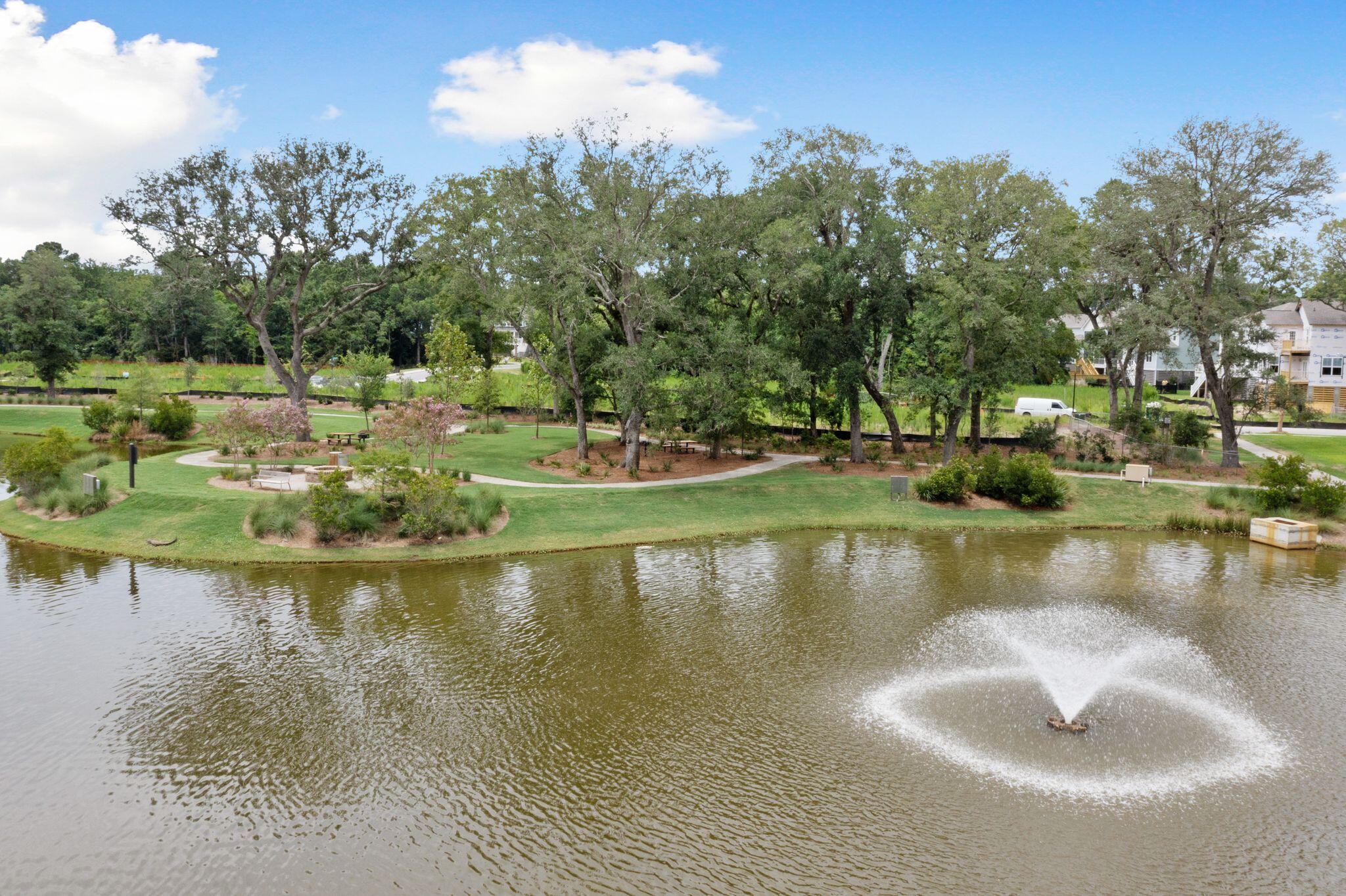 1663 Siloh Drive, Unit 490 Mount Pleasant, SC 29466 - Photo 65 of 89 1498NorthLakeshoreDr-KeenEyeMarketing-68