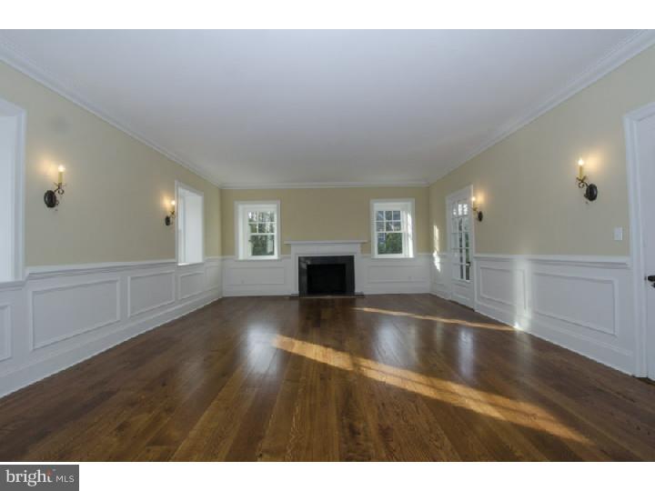 766 Harrison Road Villanova, PA 19085 - Photo 4 of 24 Living Room