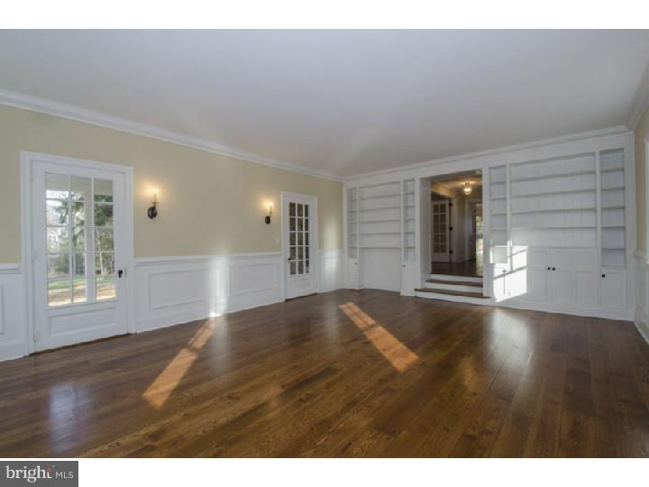 766 Harrison Road Villanova, PA 19085 - Photo 5 of 24 Living Room