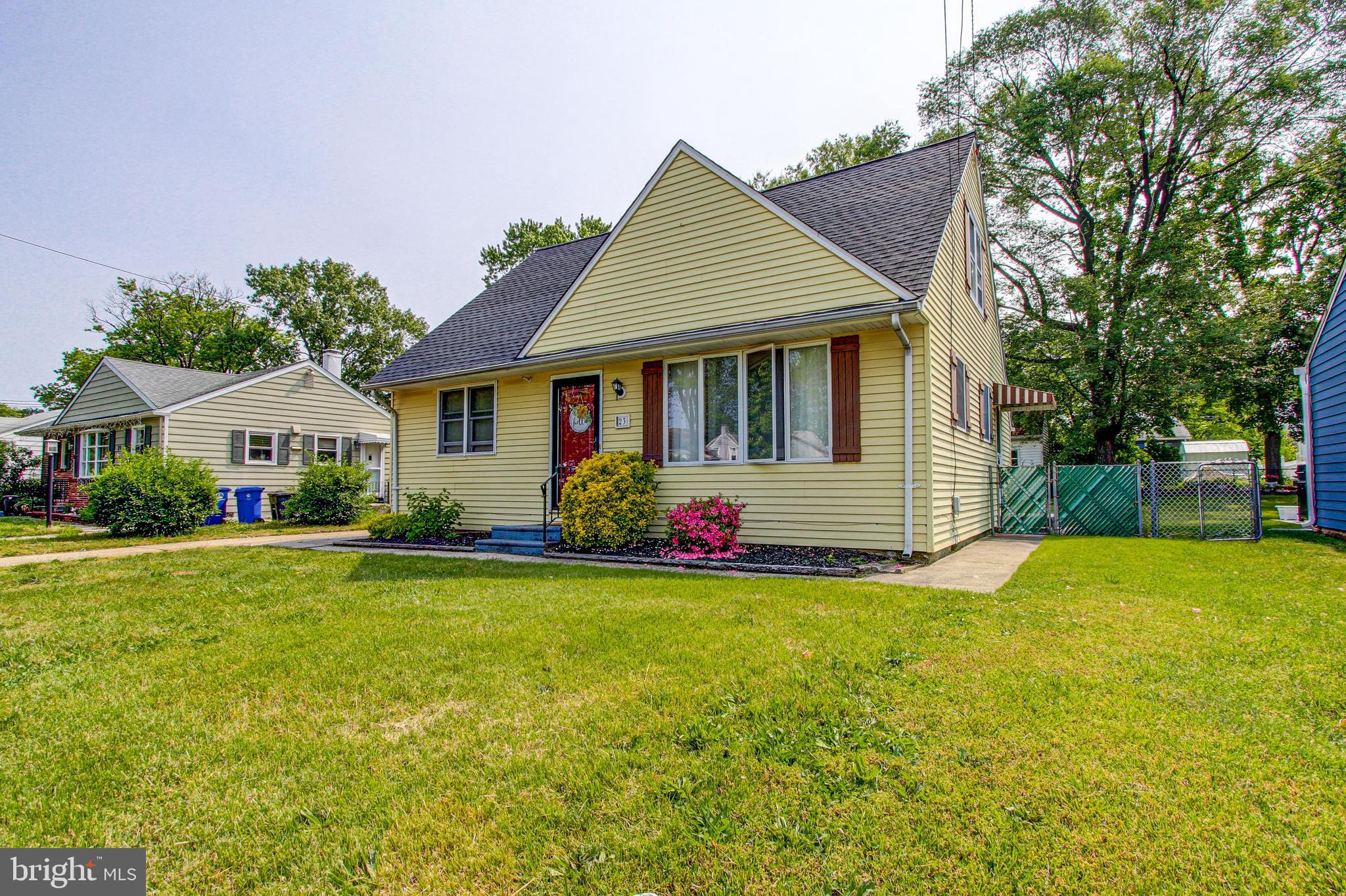 23 Gainor Avenue Maple Shade, NJ 08052 - Photo 2 of 33