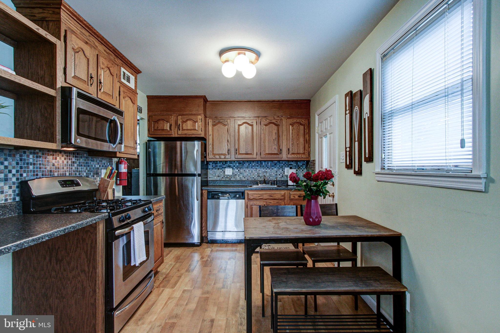 23 Gainor Avenue Maple Shade, NJ 08052 - Photo 10 of 33