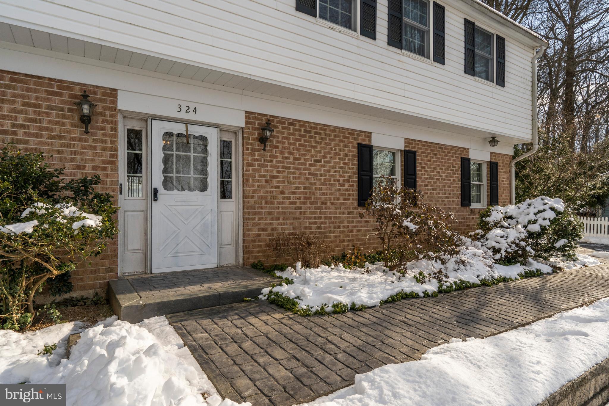 324 Bodine Road Berwyn, PA 19312 - Photo 5 of 36 Exterior front entryway
