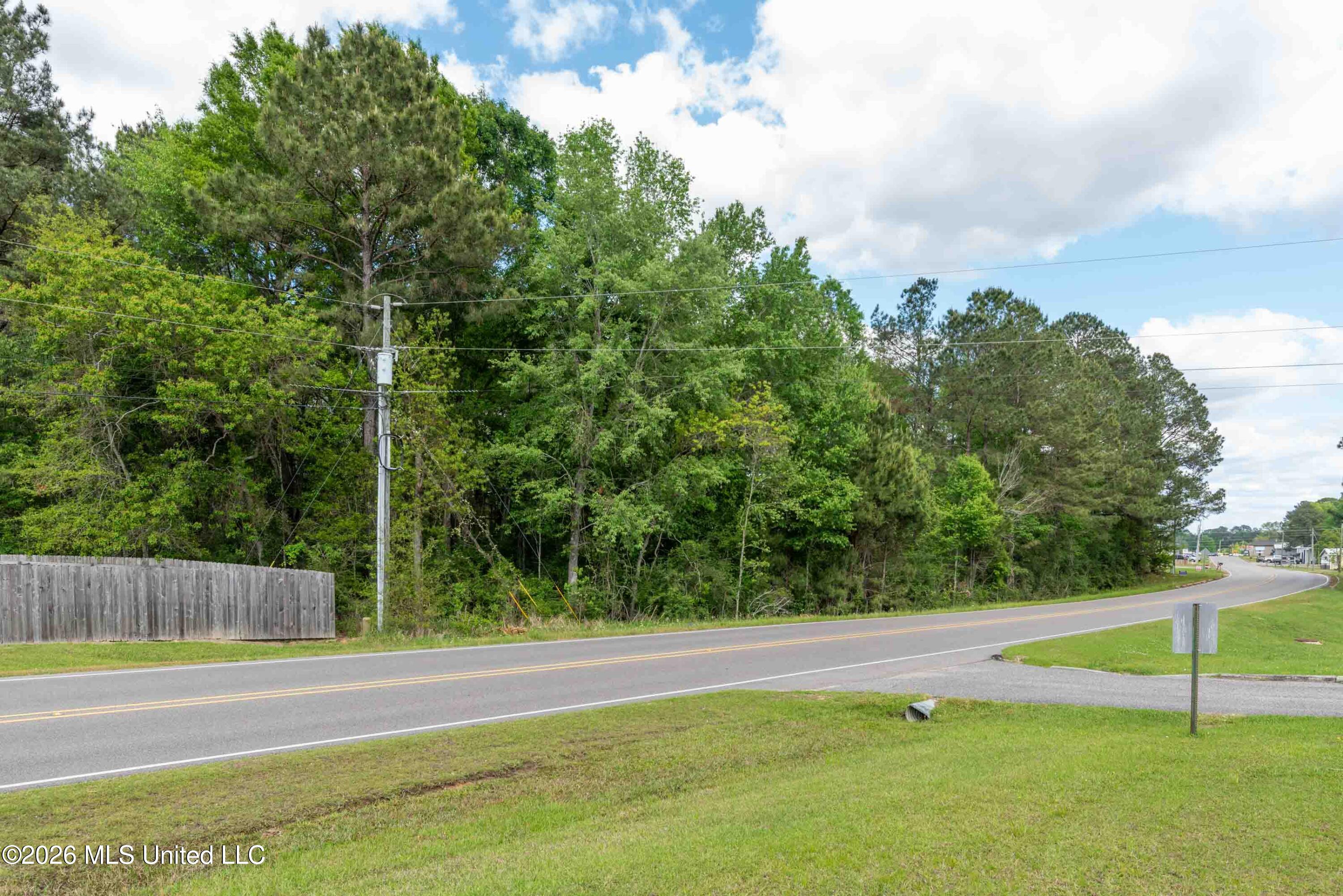 Hal Crocker Road Ellisville, MS 39437 - Photo 1 of 3 Frontage