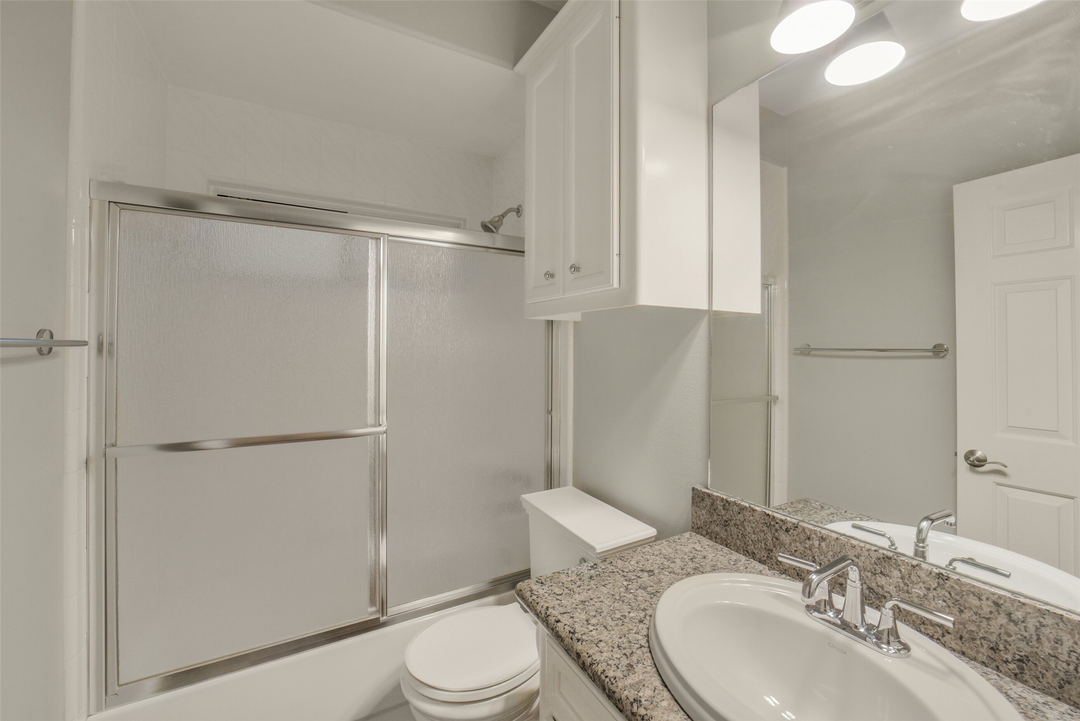 2026 Welch Street Houston, TX 77019 - Photo 26 of 28 full bathroom in the first floor just outside of the bedroom