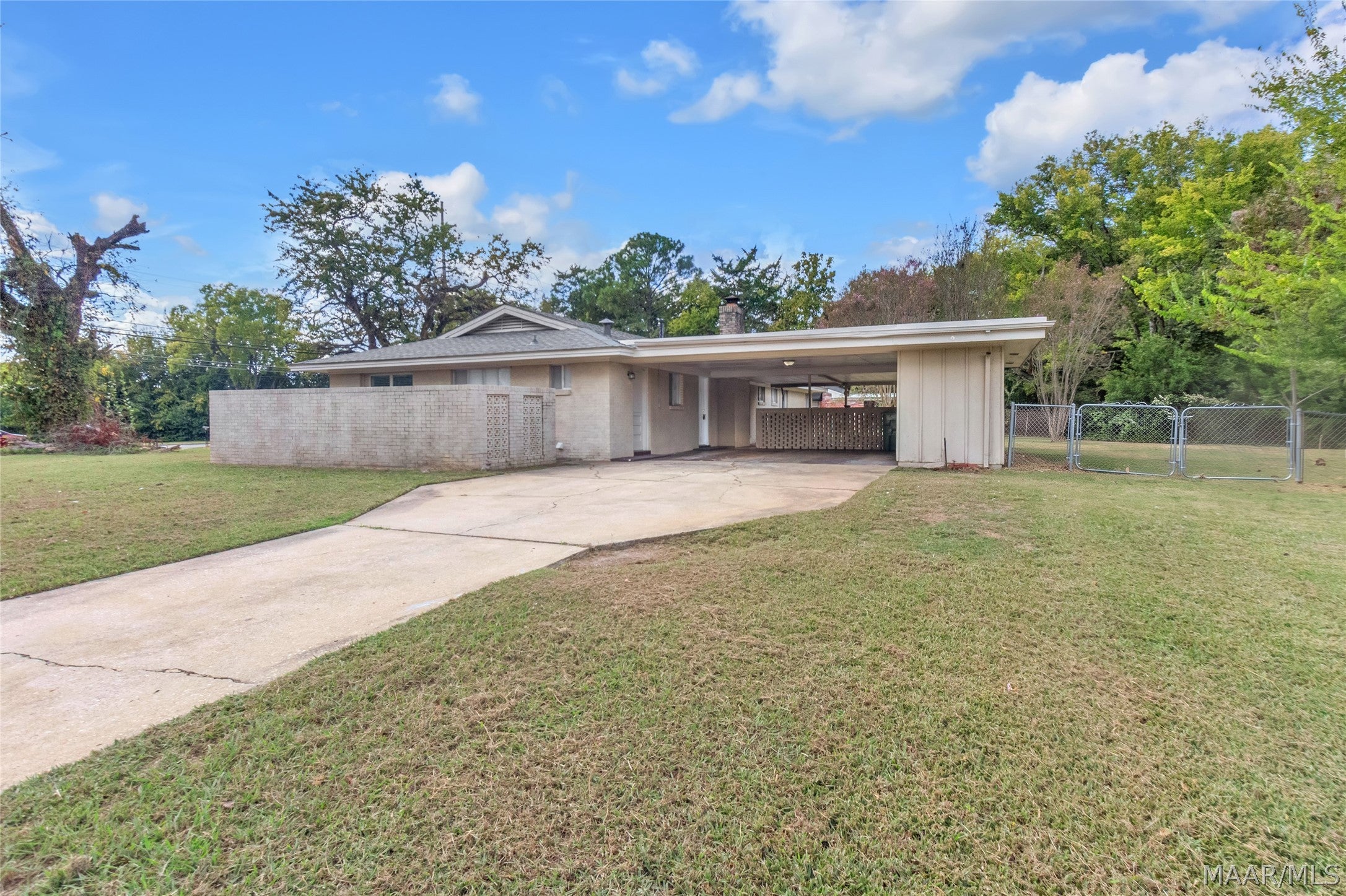 2145 Carter Hill Road Montgomery, AL 36106 - Photo 3 of 30 Gallery Image 3
