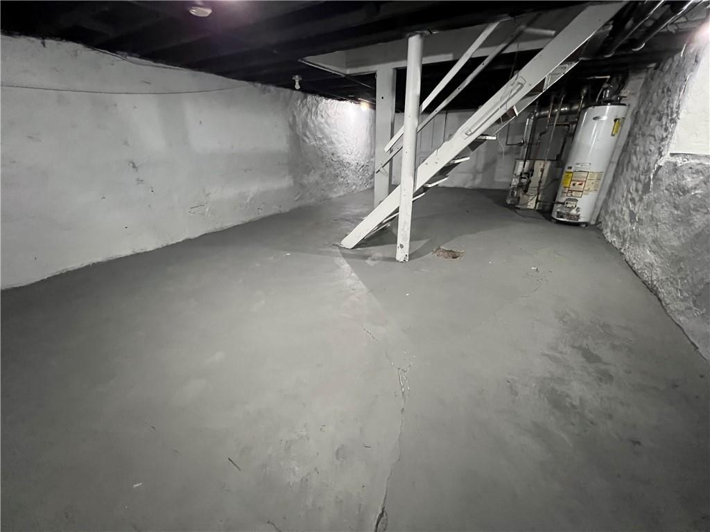 2330 Eccles Street Pittsburgh, PA 15210 - Photo 10 of 12