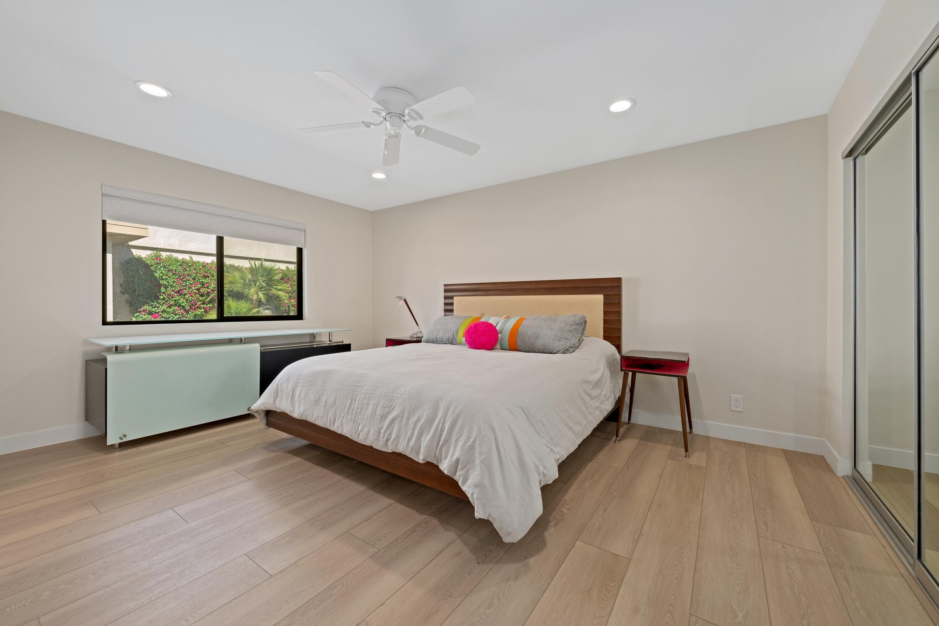 86 La Ronda Drive Rancho Mirage, CA 92270 - Photo 19 of 28 Photo-24