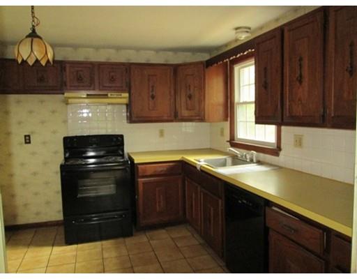 32 Murphy Road Hudson, MA 01749 - Photo 5 of 30 Gallery Image 5