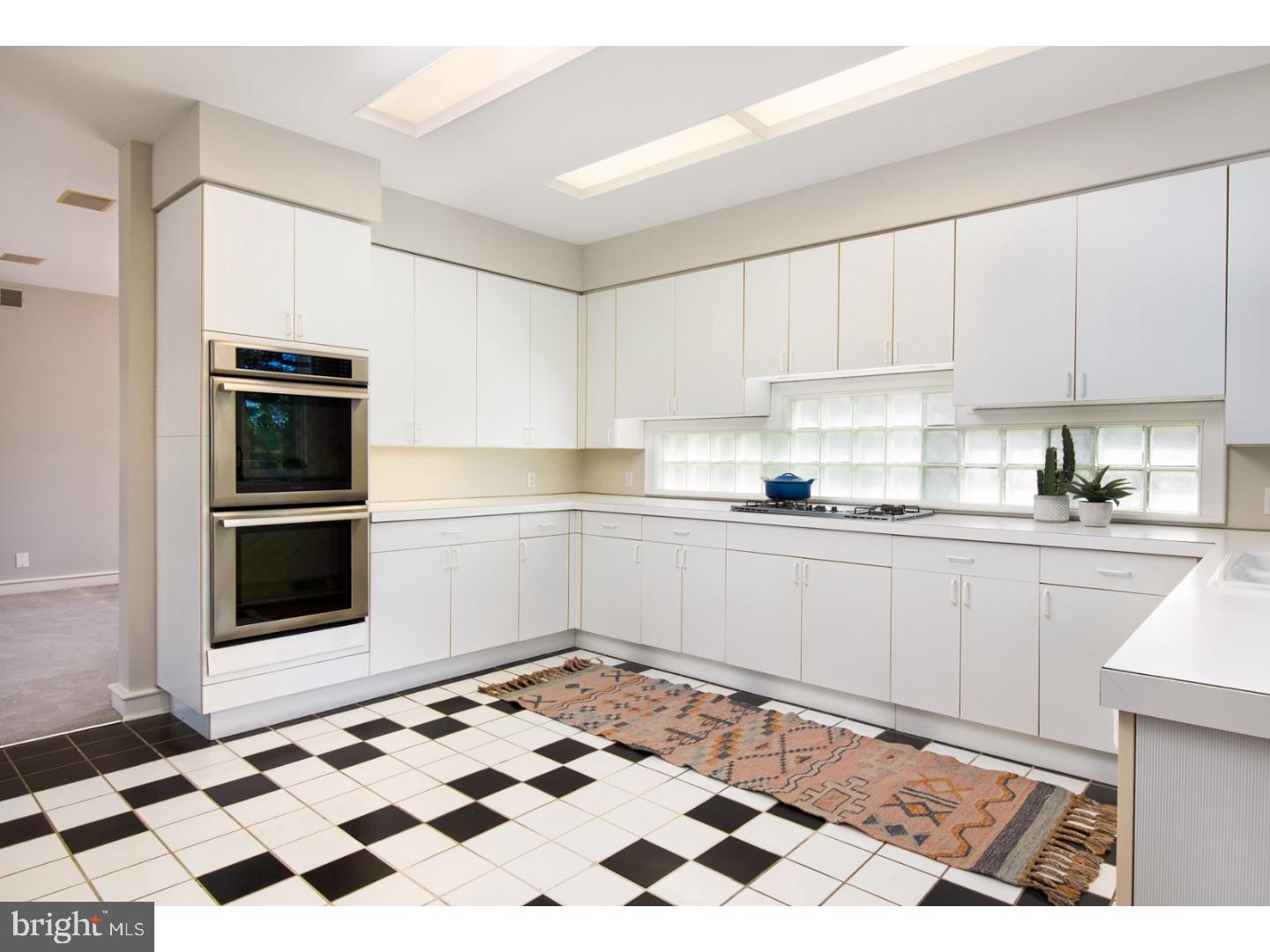 705 North Spring Mill Road Villanova, PA 19085 - Photo 6 of 24