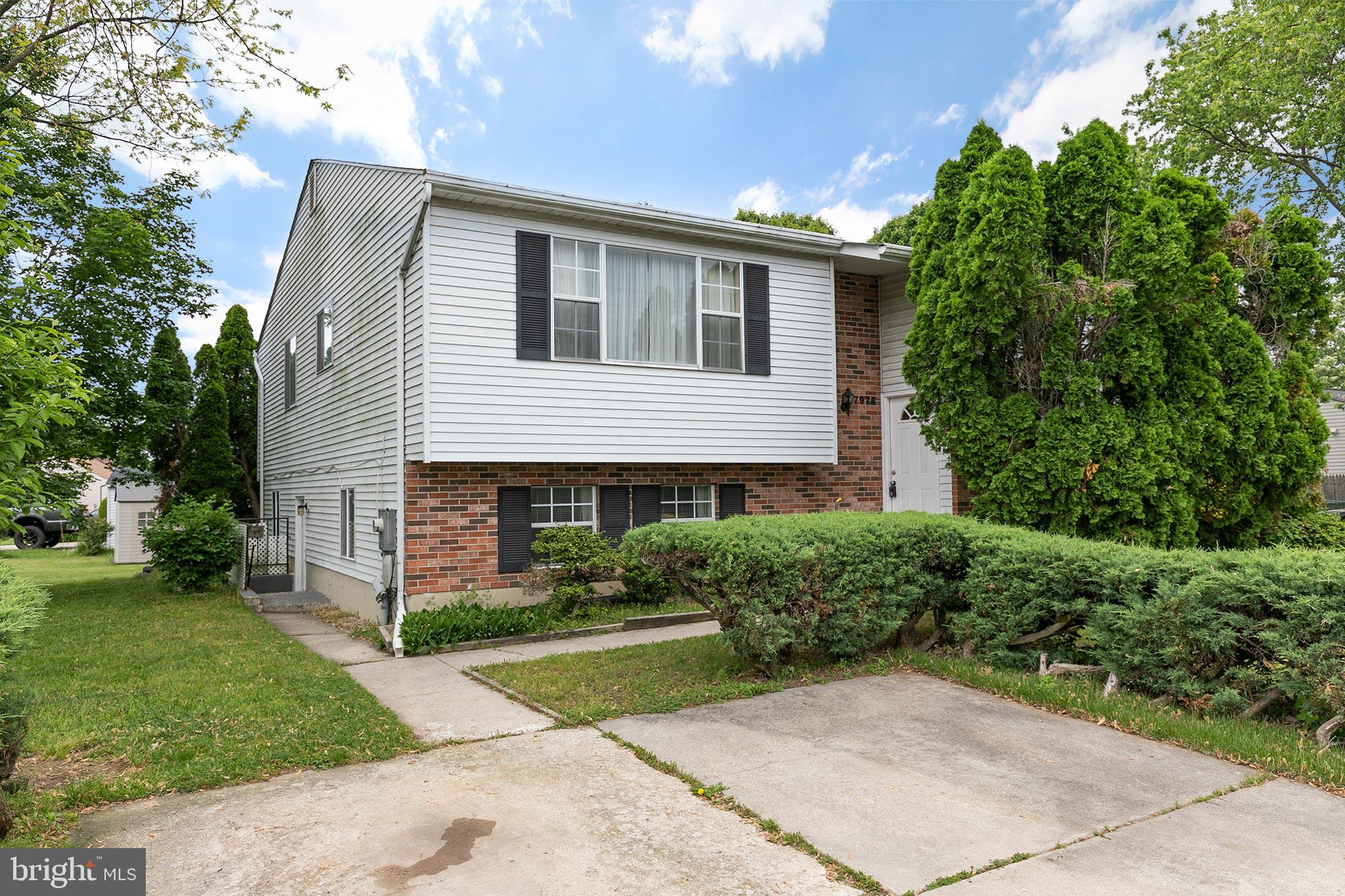 7976 Tick Neck Road Pasadena, MD 21122 - Photo 1 of 28 Main Front