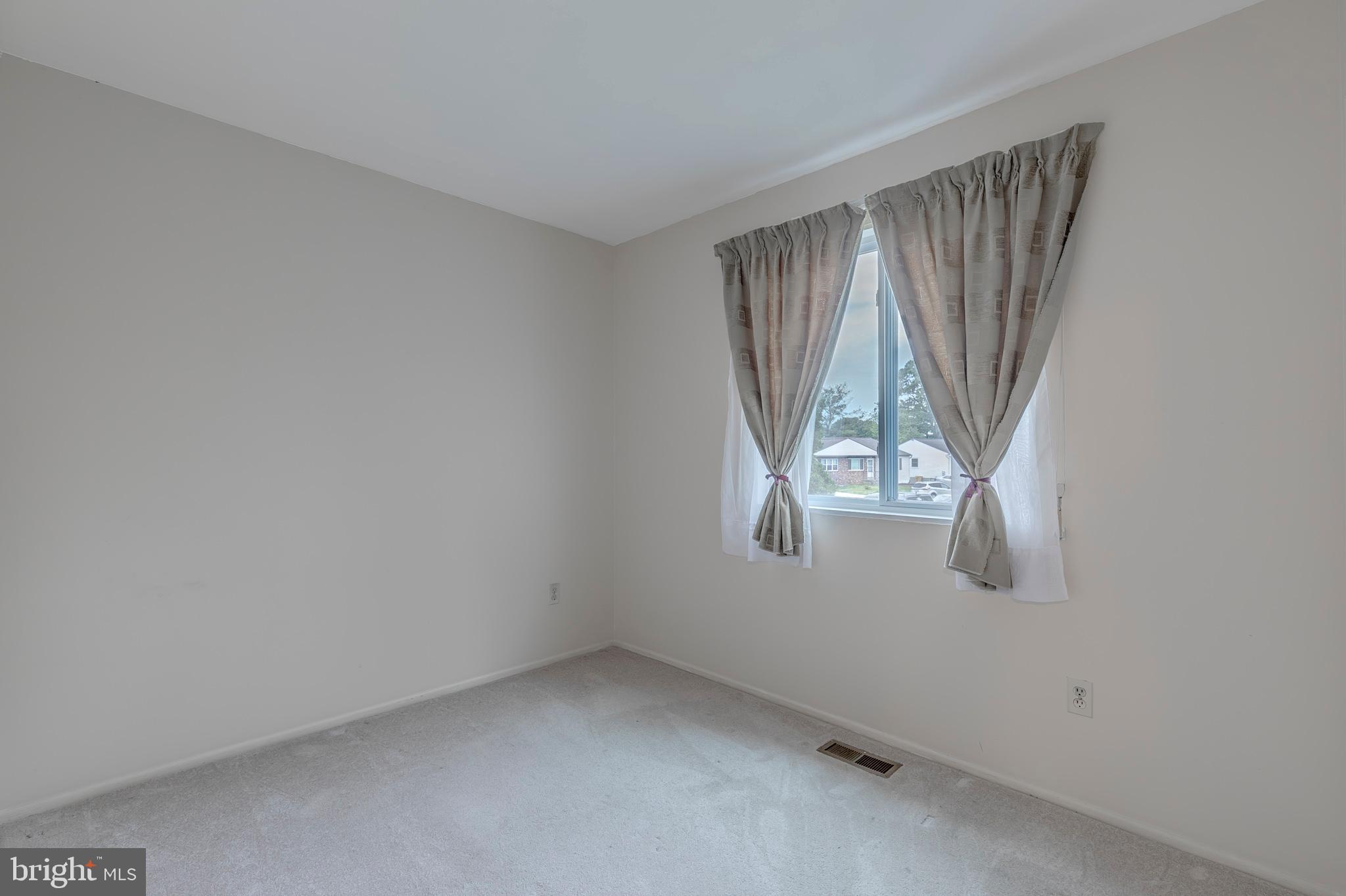 7976 Tick Neck Road Pasadena, MD 21122 - Photo 12 of 28 Bedroom 2