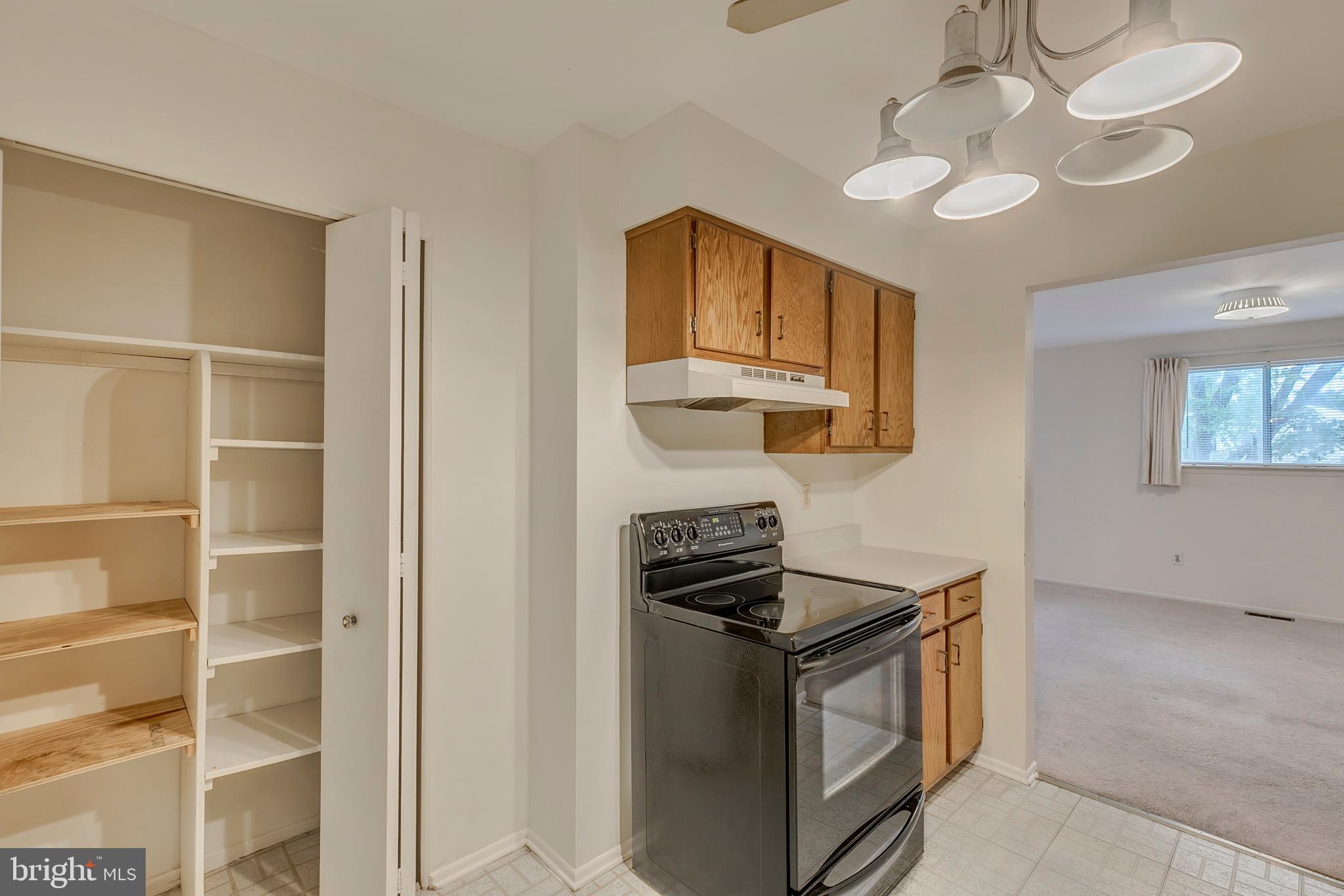 7976 Tick Neck Road Pasadena, MD 21122 - Photo 9 of 28 Kitchen