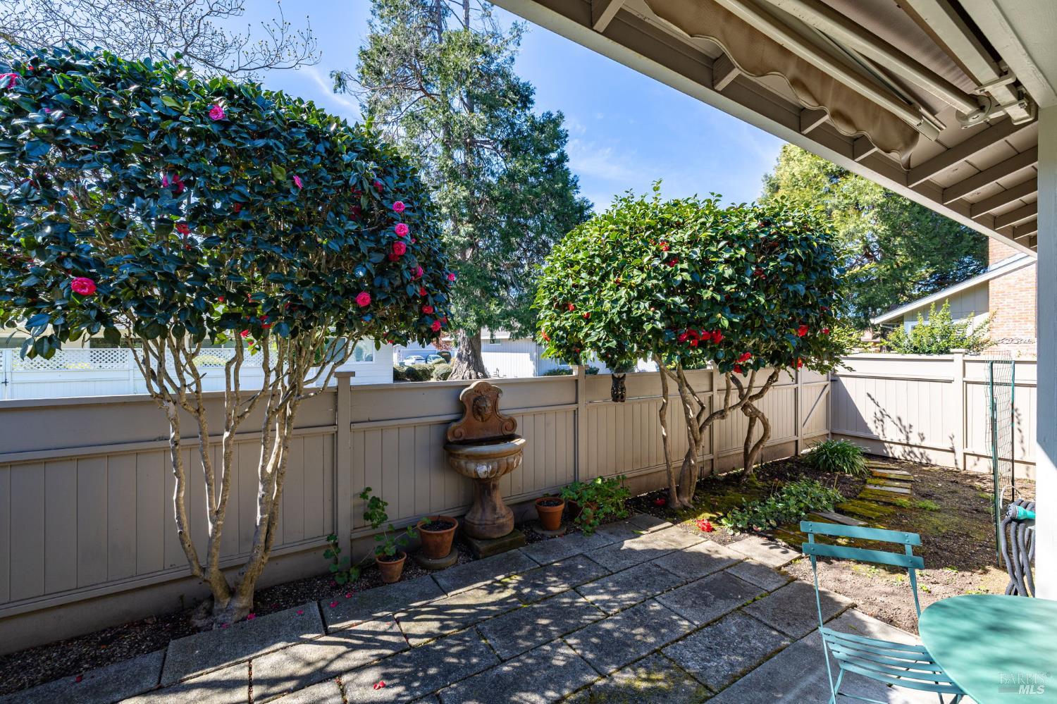 96 Aspen Meadows Circle Santa Rosa, CA 95409 - Photo 32 of 46 Patio w/ Fountain