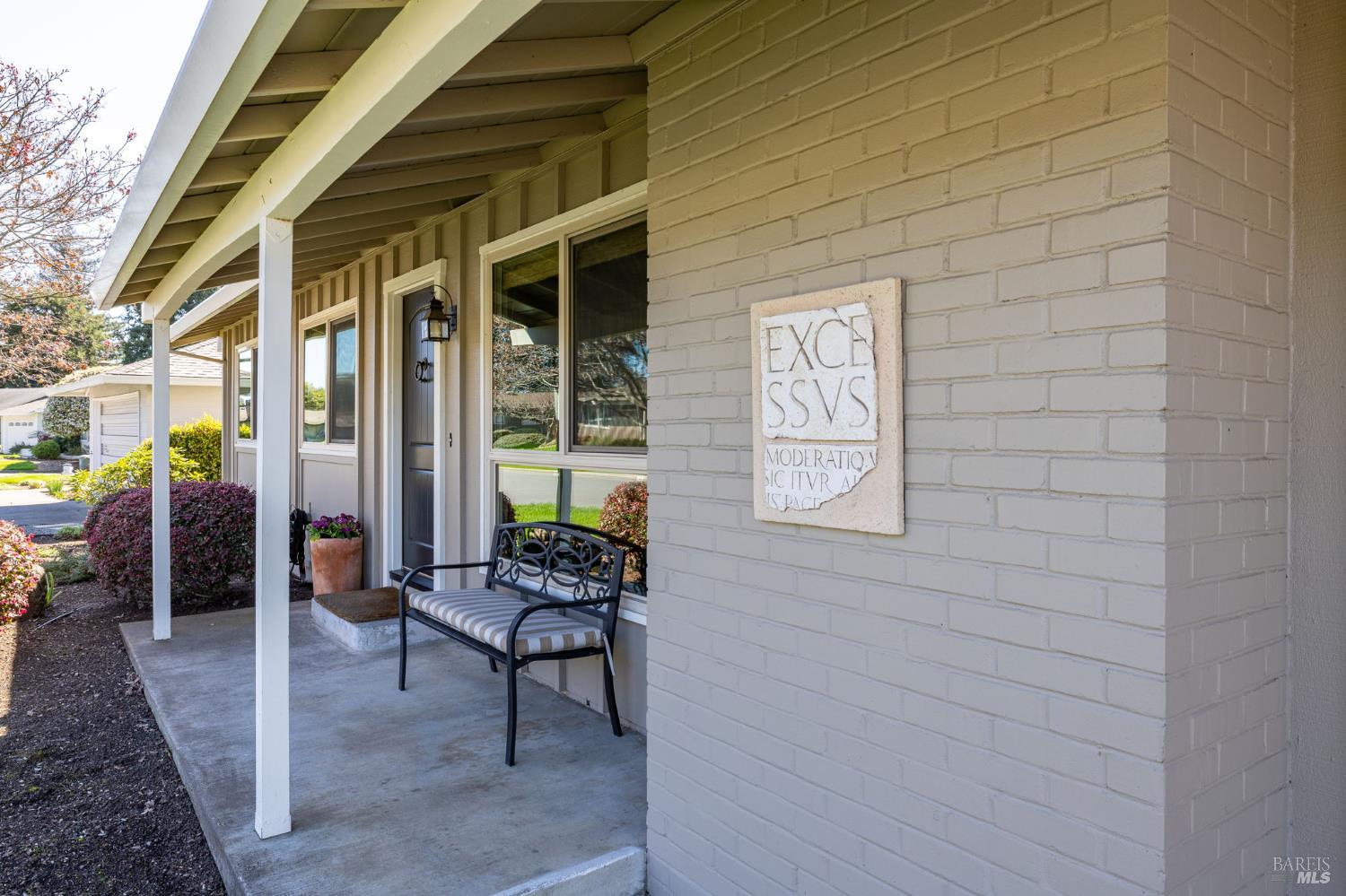 96 Aspen Meadows Circle Santa Rosa, CA 95409 - Photo 4 of 46 Patio Front Yard View