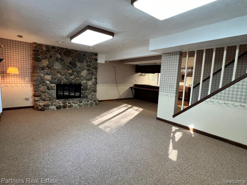 5618 Mountain Road Brighton, MI 48116 - Photo 31 of 53 Gallery Image 31