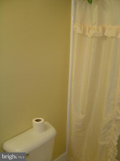 13021 Matey Road Silver Spring, MD 20906 - Photo 8 of 27 a bathroom with a sink and a tub