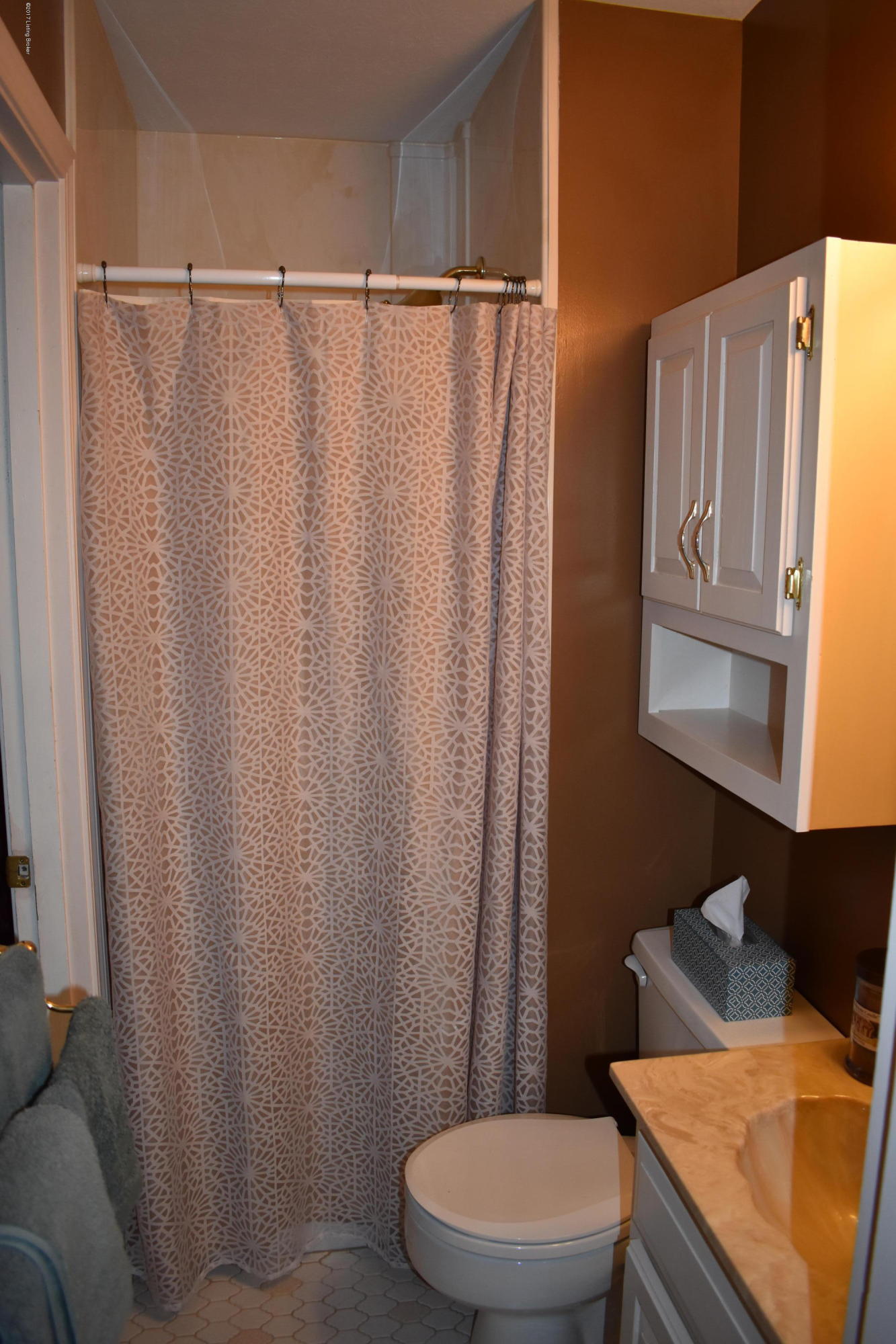 1504 Knight Road Louisville, KY 40216 - Photo 19 of 36 Master bath.