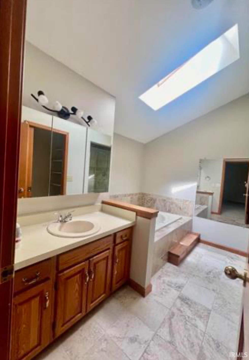 4130 Coventry Lane Fort Wayne, IN 46804 - Photo 13 of 18 Gallery Image 13