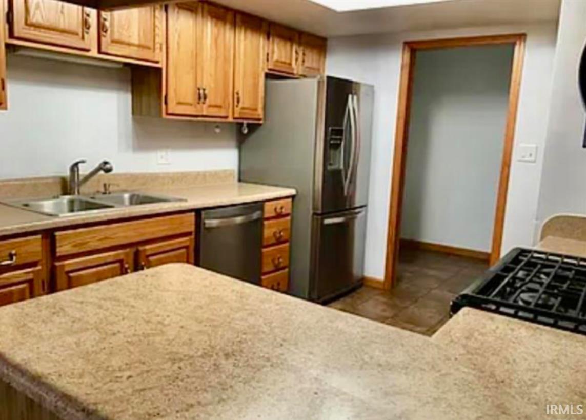 4130 Coventry Lane Fort Wayne, IN 46804 - Photo 6 of 18 Gallery Image 6