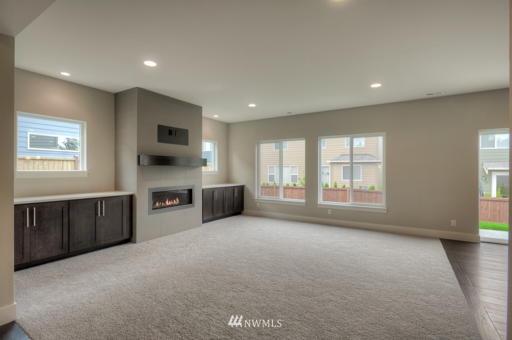 130 194th Place Southwest, Unit 1 Bothell, WA 98012 - Photo 7 of 23
