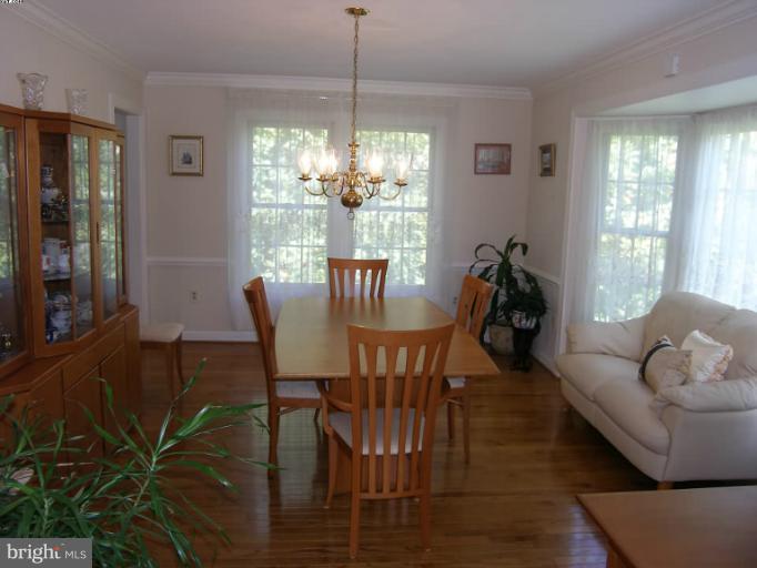 8 Rideout Court Gaithersburg, MD 20877 - Photo 13 of 30 Dining Room