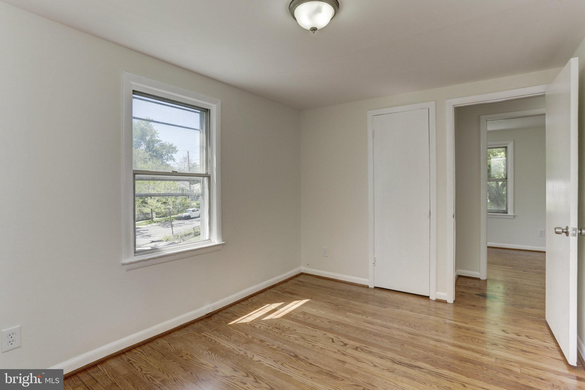 516 Pinewood Road Rockville, MD 20850 - Photo 38 of 56 Gallery Image 38