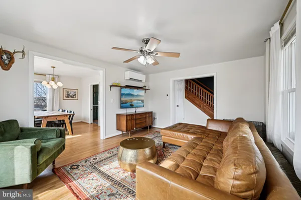 $375,000 | 1038 Green Valley Road, New Windsor, MD 21776