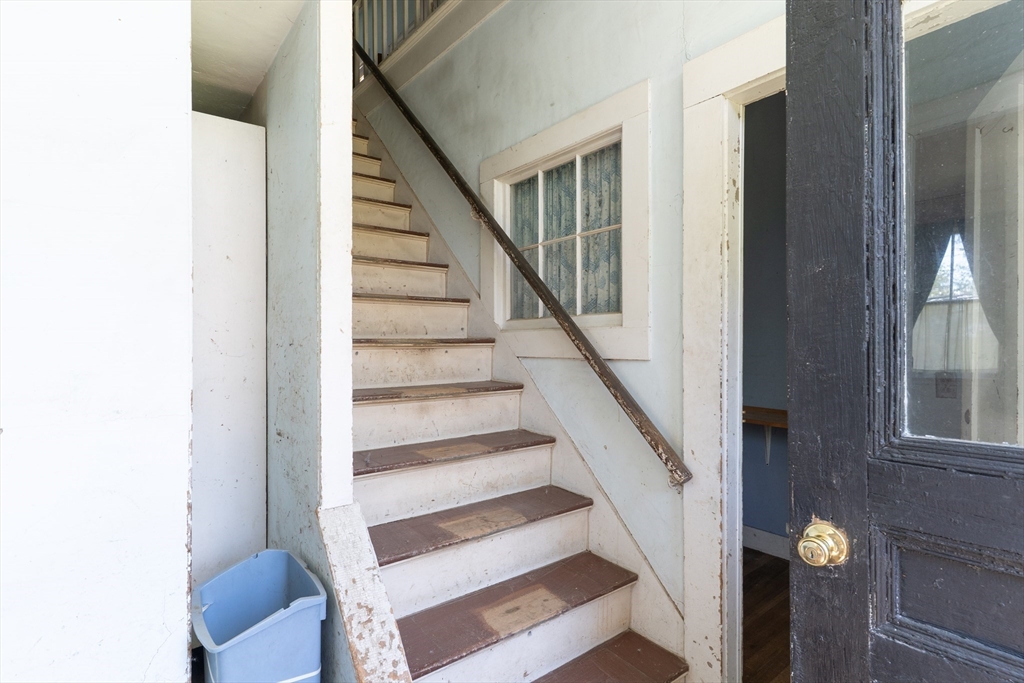 3 Main Street Brookfield, MA 01506 - Photo 4 of 36