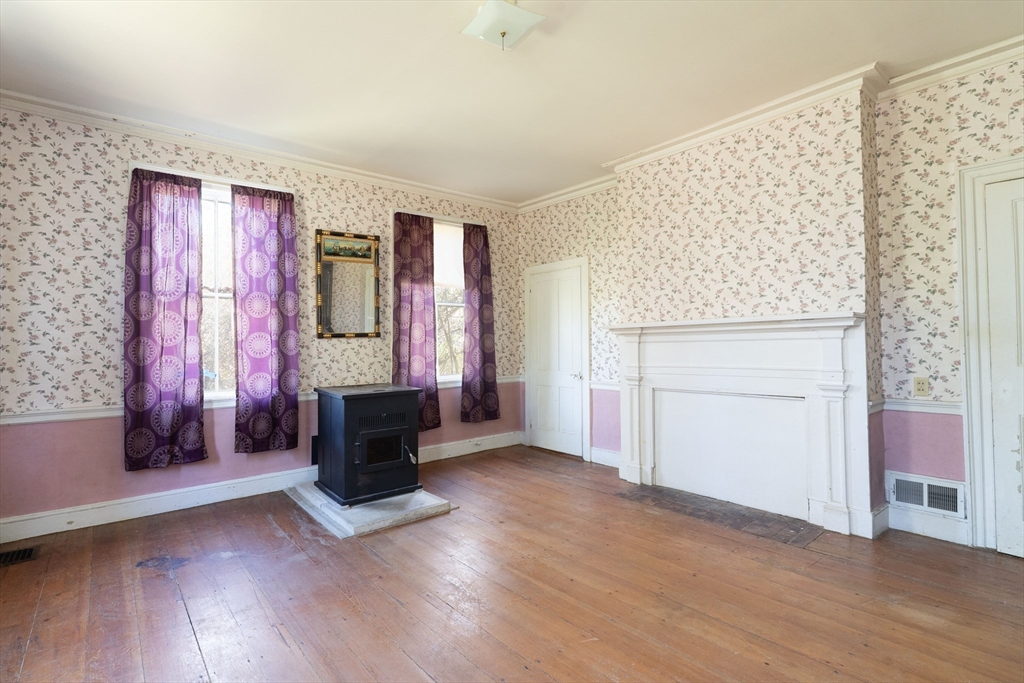3 Main Street Brookfield, MA 01506 - Photo 10 of 36