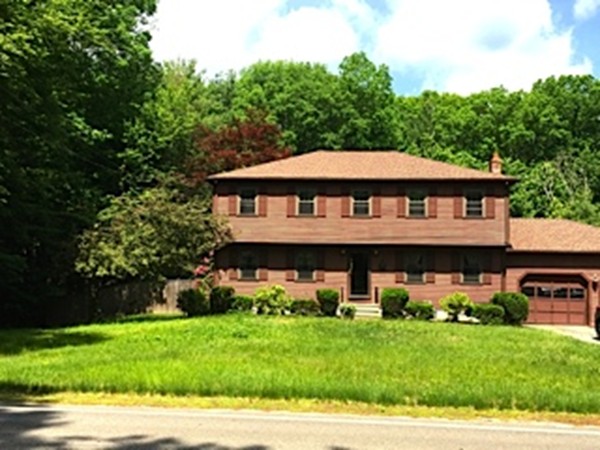 32 Bellingham Road Blackstone, MA 01504 - Photo 1 of 21 Gallery Image 1