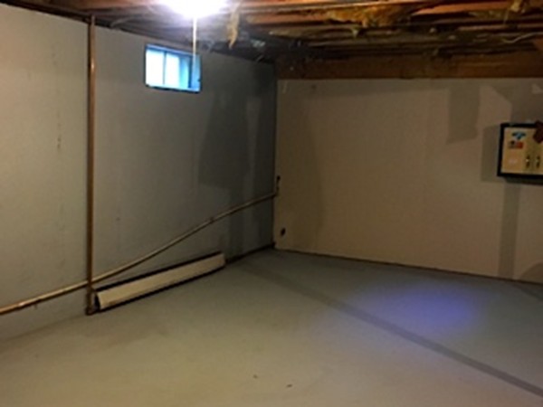 32 Bellingham Road Blackstone, MA 01504 - Photo 12 of 21 Gallery Image 12