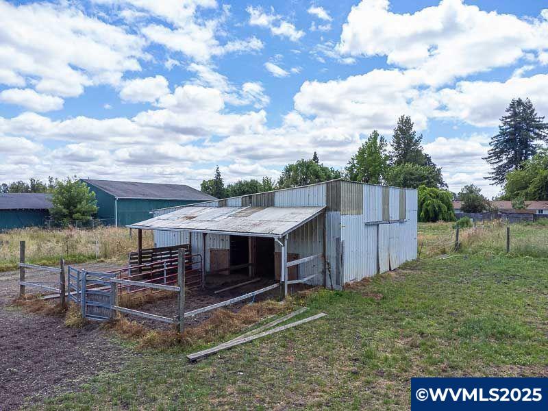 36046 Riverside Drive Albany, OR 97321 - Photo 19 of 25 Gallery Image 19
