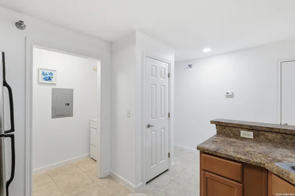 $189,900 | 7323 Snowden Road, Unit 1304, San Antonio, TX 78229