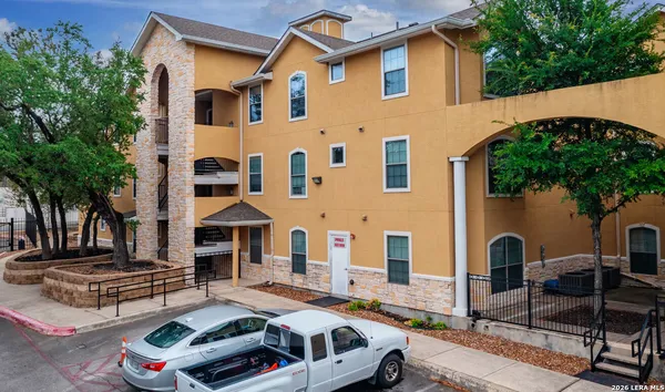 $189,900 | 7323 Snowden Road, Unit 1304, San Antonio, TX 78229