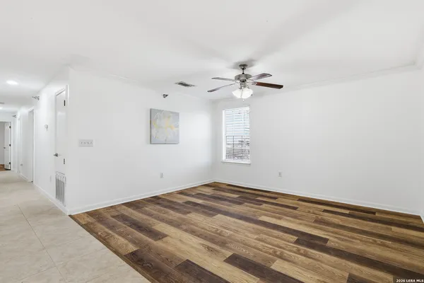 $189,900 | 7323 Snowden Road, Unit 1304, San Antonio, TX 78229