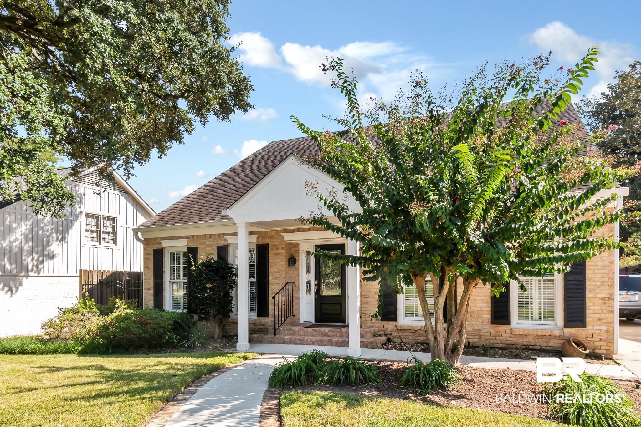 3905 McGregor Court Mobile, AL 36608 - Photo 3 of 38
