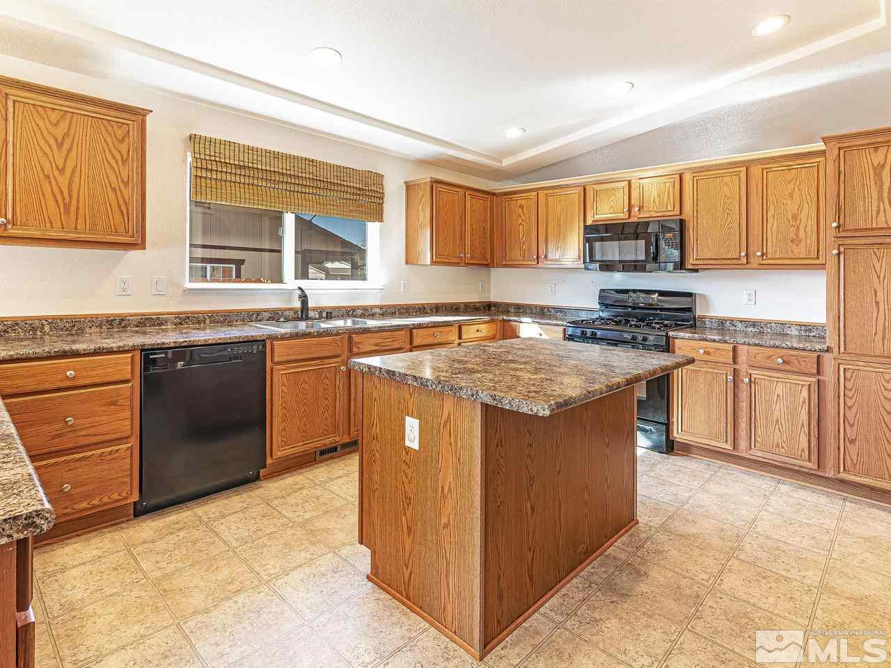18282 Sky Crest Court Reno, NV 89508 - Photo 4 of 19 Photo 4
