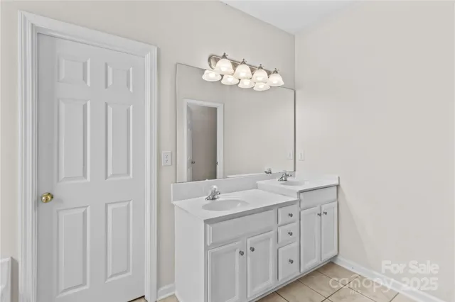 $429,000 | 6118 Colonial Garden Drive, Unit 213, Huntersville, NC 28078