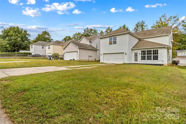 $429,000 | 6118 Colonial Garden Drive, Unit 213, Huntersville, NC 28078