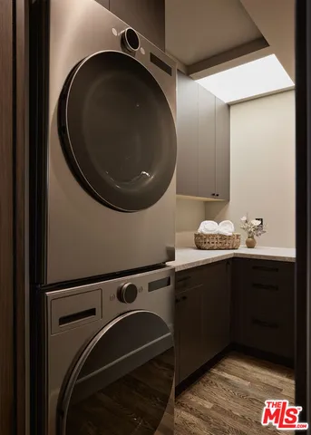 $2,450,000 | 12406 La Maida Street, Valley Village, CA 91607