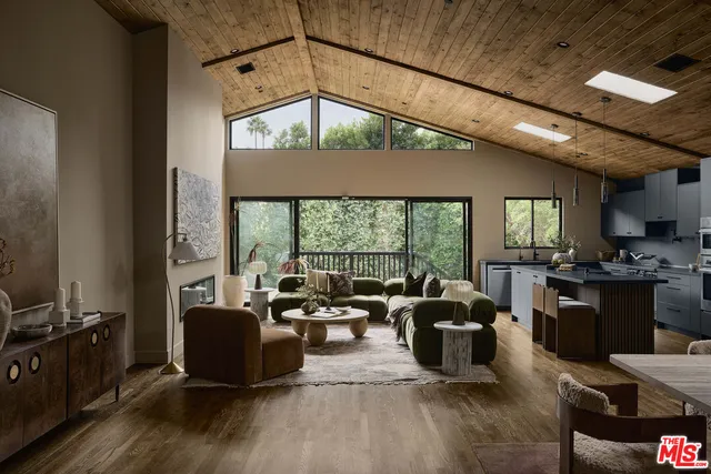 $2,450,000 | 12406 La Maida Street, Valley Village, CA 91607