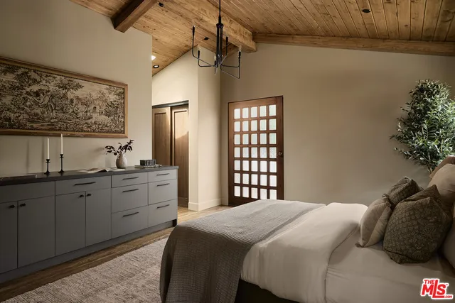 $2,450,000 | 12406 La Maida Street, Valley Village, CA 91607