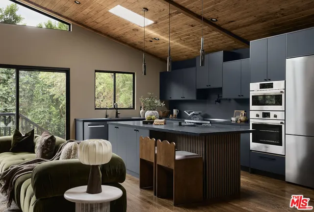 $2,450,000 | 12406 La Maida Street, Valley Village, CA 91607